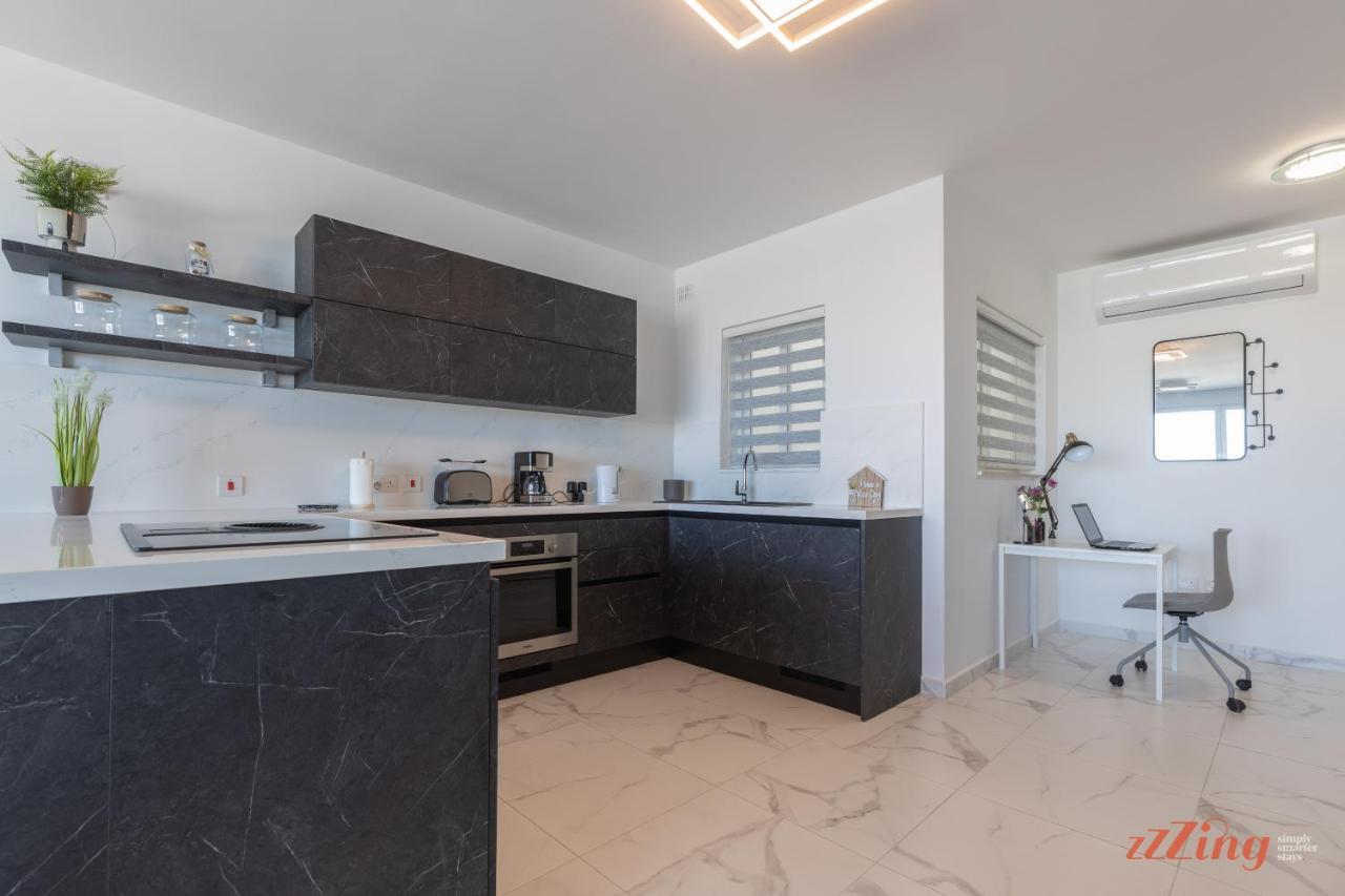A Stunning Apartment With Spectacular Sea Views St. Paul's Bay Ngoại thất bức ảnh