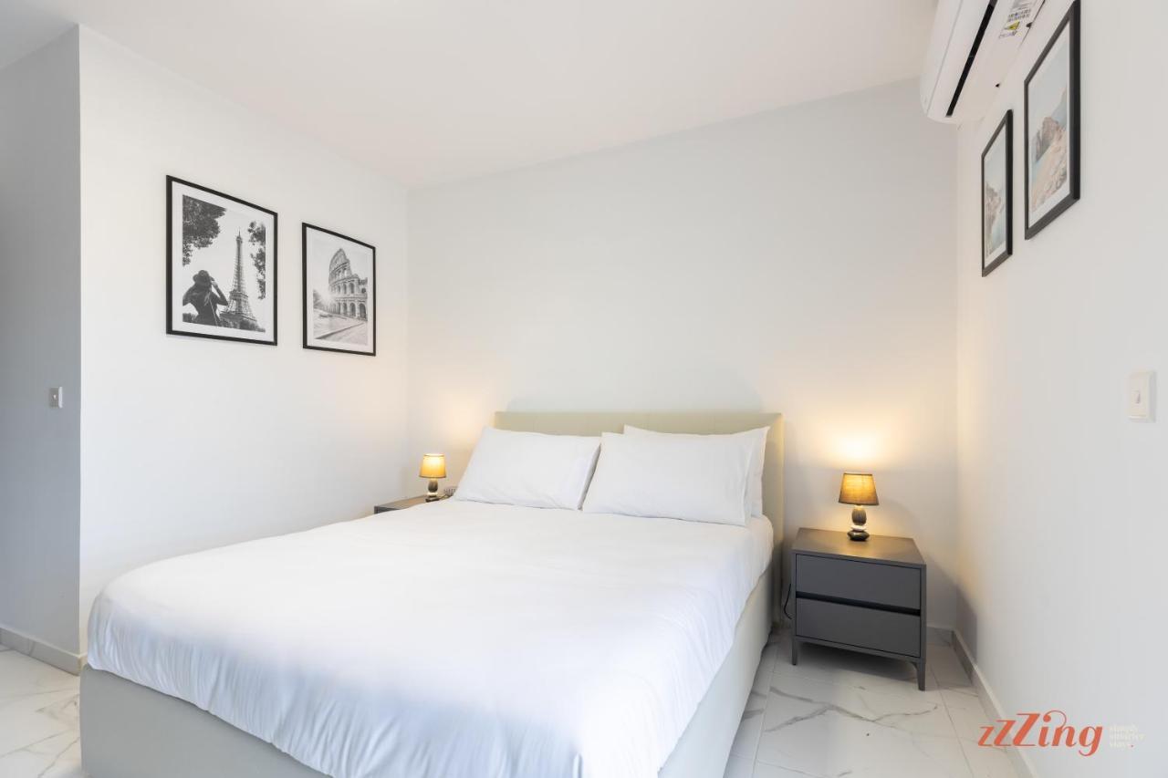 A Stunning Apartment With Spectacular Sea Views St. Paul's Bay Ngoại thất bức ảnh